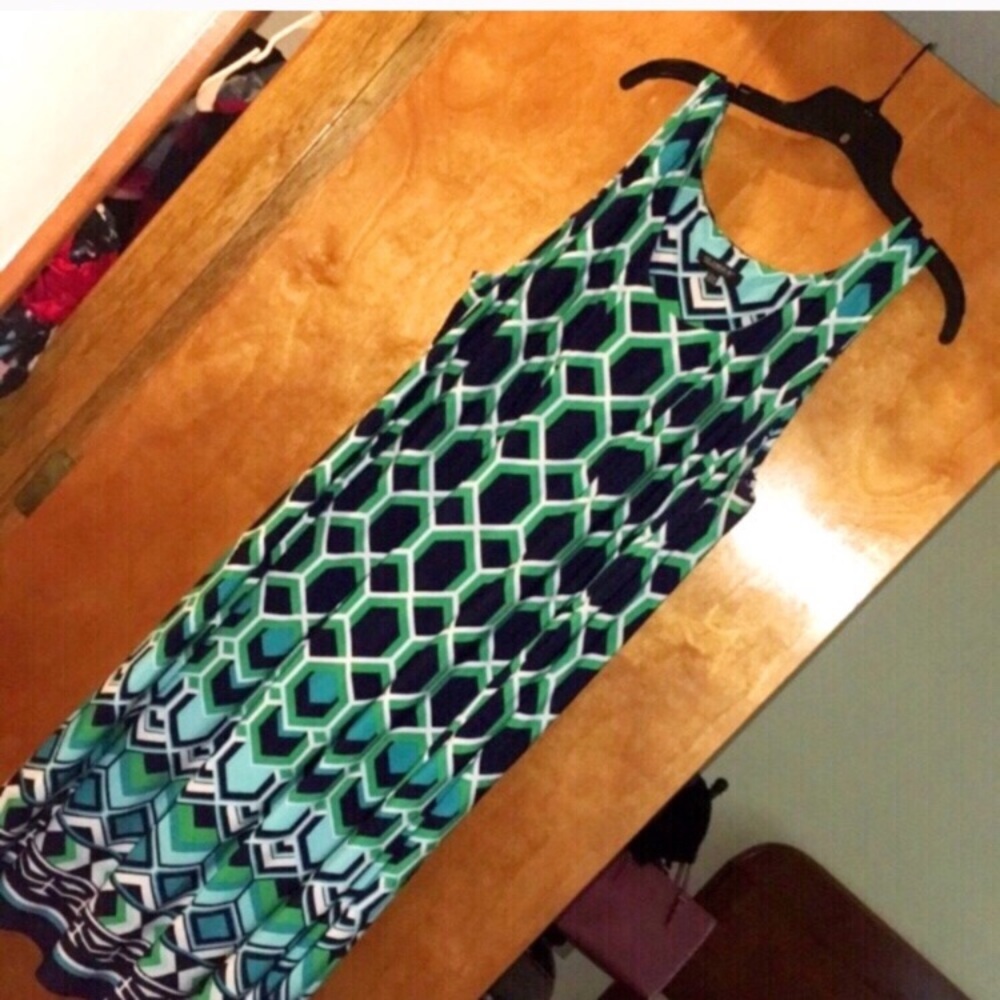 22W Sleeveless Geometric Printed Dress by Glamour